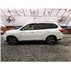 Image 23 : PARKSVILLE - 2017 NISSAN PATHFINDER, WHITE, 145562 KMS, 4X4. NO RESERVE. - D623883