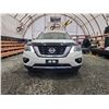 Image 5 : PARKSVILLE - 2017 NISSAN PATHFINDER, WHITE, 145562 KMS, 4X4. NO RESERVE. - D623883