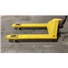 Image 3 : YELLOW 5500LB CAPACITY INDUSTRIAL PALLET JACK