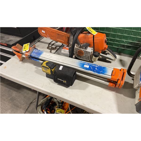 STABILA LAX300 G INDUSTRIAL GREEN LASER LEVEL WITH SOFT CARRY CASE & ORANGE INDUSTRIAL SURVEYORS