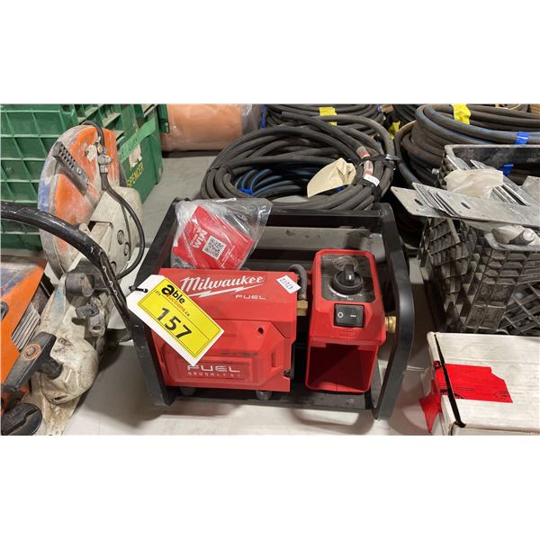 MILWAUKEE FUEL M18 CORDLESS 2 GALLON COMPACT QUIET PORTABLE AIR COMPRESSOR *NO BATTERY OF CHARGER*