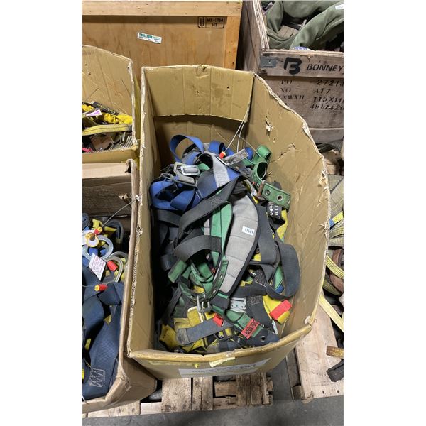 BOX OF ASSORTED RIGGING HARNESS & FALL PROTECTION STRAPS *MUST TAKE ALL IN BOX*