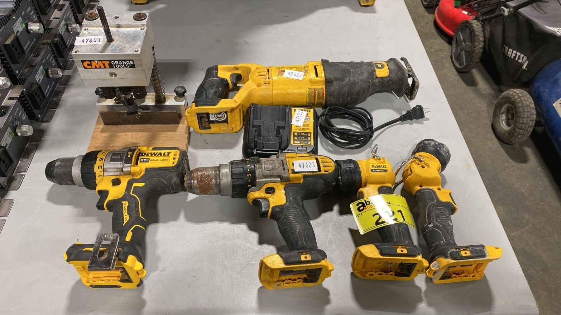 CMT Orange Tools 792.260.30 Set van 2 Schaafmessen 260x30x3mm HS CMT Orange Tools 792.260.30 Set van 2 Schaafmessen 260x30x3mm HS