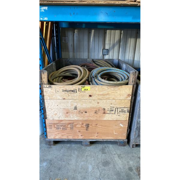 PALLET CRATE OF ASSORTED HEAVY DUTY INDUSTRIAL AIR / WATER HOSES *MUST TAKE ALL ON PALLET*