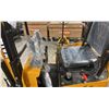 Image 4 : MIVA VA13 2025 YELLOW 13.5 HP GAS POWERED RUBBER TRACK MINI EXCAVATOR WITH ATTACHED