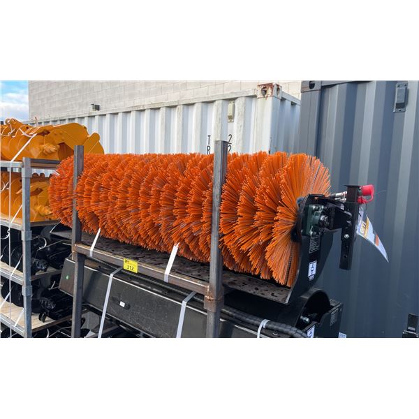 GIYI GY-SE61 BLACK 61" INDUSTRIAL HYDRAULIC SKID STEER SWEEPER ATTACHMENT