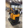 Image 2 : MIVA VA15 2025 YELLOW 13.5 HP GAS POWERED RUBBER TRACK MINI EXCAVATOR WITH ATTACHED