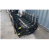 Image 1 : GIYI CLG72 BLACK 72" HYDRAULIC INDUSTRIAL SKID STEER CURVED LOG GRABBER ATTACHMENT