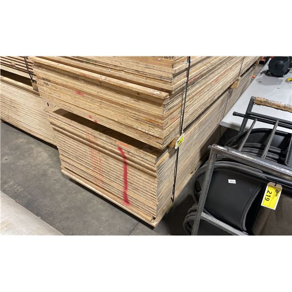 LIFT OF 10' X 4' DOUBLE SIDED BAMBOO VENEERED 1 1/4" THICK CONSTRUCTION GRADE PLYWOOD