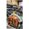 Image 1 : STIHL BR 450 GAS POWERED COMMERCIAL PORTABLE BACKPACK LEAF BLOWER