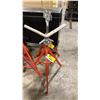Image 1 : 2- RIDGID ADJUSTABLE INDUSTRIAL PIPE STANDS, VJ-99 WITH V-HEAD & RJ-99 WITH ROLLER HEAD