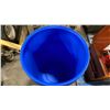 Image 4 : BLUE ULINE S-9945PLU COMMERCIAL PLASTIC STORAGE BARREL WITH LID