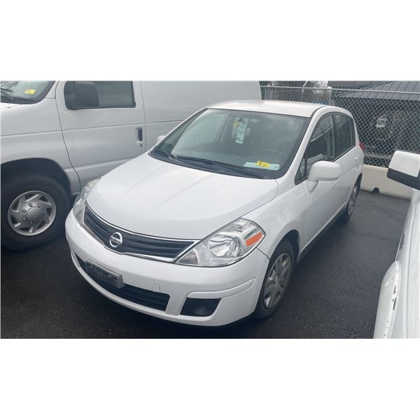 2012 NISSAN VERSA, 4DRSW, WHITE, VIN 3N1BC1CP7CK804293,