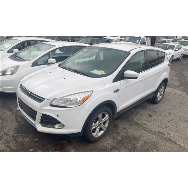 2014 FORD ESCAPE SE, 4DRSW, WHITE, VIN 1FMCU9GX3EUA64716,