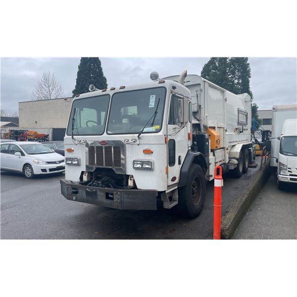 2017 PETERBILT PB320, 2DR GARBAGE TRUCK, WHITE, VIN 3BPZLJ0X2HF173436,