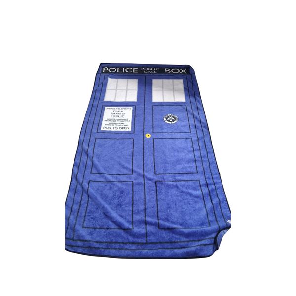 Dr Who collectable lot, mug, blanket, night light, book