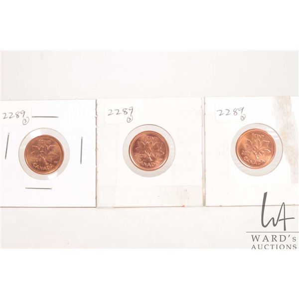 Three Canadian magnetic pennies including 2004 "P"  and two 2006 with "RCM" logo