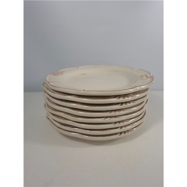 Set of Embossed Cream Ceramic Dinner Plates