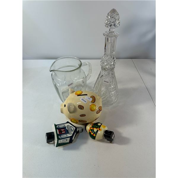 Mixed Decorative Glass & Ceramic Pieces