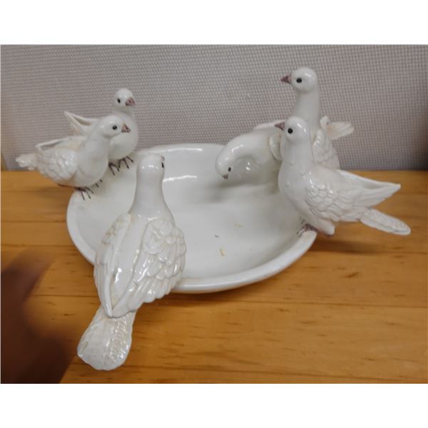 Ceramic Bird Bath (broken) 16" Dia, 12"H