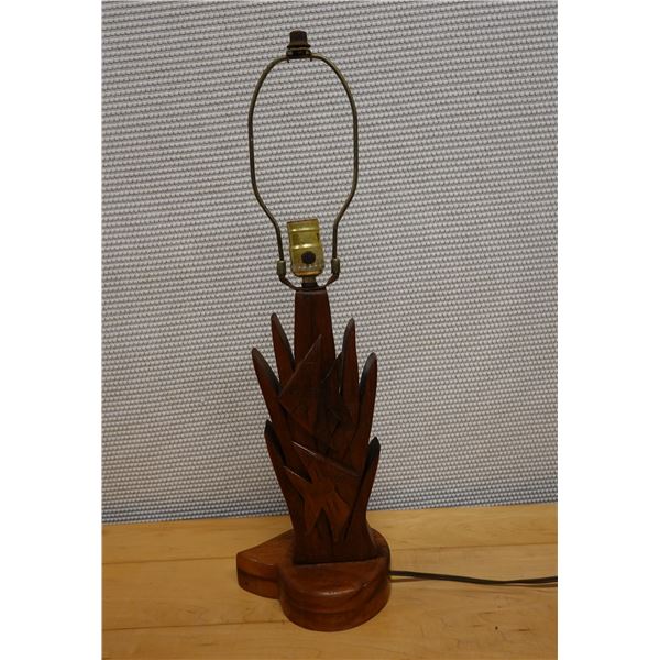 Carved Wooden Table Lamp w/ Fish Motif (works - no shade) 5.5" x 22"H