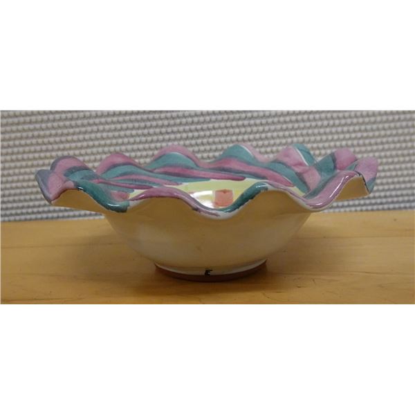 Mackenzie Childs Cayuga Ruffled Bowl 8.25" Dia, 3"H