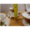 Image 16 : Qty 2 Royal Albert Old Country Roses Fine China Tea Cups w/ 1 Saucer, Creamer, Sugar Bowl & Tea Pots
