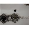 Image 8 : Multiple Fashion Jewelry Pieces: 3 Pair Earrings, Chain Necklace w/ Pendant & Bracelet, Misc Sizes