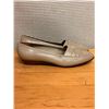 Image 2 : NEW Bernardo Cream Leather Loafer Flats, Size 10
