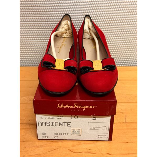 NEW Ferragamo Red Suede Vara Pumps, Size 10, Retail $170