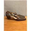 Image 2 : NEW Ferragamo Taupe Leather T-Strap Pumps, Size 10