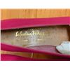Image 9 : Used Ferragamo Pink Leather Vara Pumps, Size 10