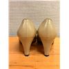 Image 3 : NEW Ferragamo Cream Leather Almond Pumps, Size 10