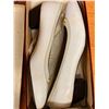 Image 10 : NEW Ferragamo White Leather Gancini Flats, Size 10