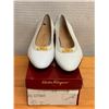 Image 1 : NEW Ferragamo White Leather Gancini Flats, Size 10