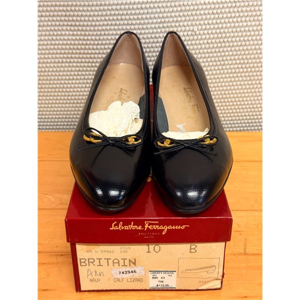 NEW Ferragamo Black Textured Leather Bow Flats, Size 10, Retail $170