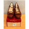 Image 1 : NEW Ferragamo Brown Leather Vara Pumps, Size 10