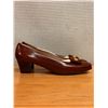 Image 2 : NEW Ferragamo Brown Leather Vara Pumps, Size 10