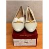 Image 1 : NEW Ferragamo Cream Textured Cap-Toe Flats, Size 10