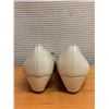 Image 3 : NEW Ferragamo Cream Textured Cap-Toe Flats, Size 10