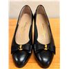 Image 7 : Used Ferragamo Black Leather Bow Pumps with Gold-Tone Hardware, Size 10