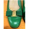 Image 7 : Used Ferragamo Green Leather Bow Pumps with Gold-Tone Hardware, Size 10