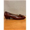 Image 2 : Used Ferragamo Brown Leather Bow Pumps with Gold-Tone Hardware, Size 10