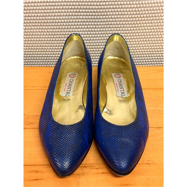 Used Chantal Blue Textured Leather Pumps, Size 8