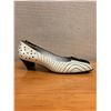Image 2 : Used Stuart Weitzman Black & White Wingtip Flats, Size 10