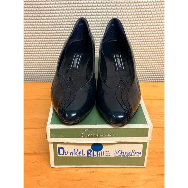 Used Mr. Seymour Navy Leather Pumps with Snakeskin Detail, Size 10