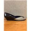Image 2 : Used Dame Uno Two-Tone Gray Leather Flats, Size 10