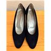 Image 6 : Used Charles Jourdan Black Suede Classic Pumps, Size 9.5