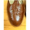 Image 8 : Used Ferragamo Brown Leather T-Strap Flats, Size 10B