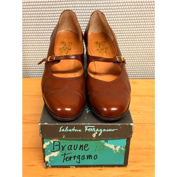 Used Ferragamo Brown Mary Jane Leather Shoes w/ Heels, Size 10M